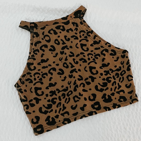 SHEIN Tops - ANIMAL PRINT CROP TOP 🐆